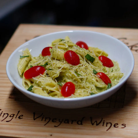 Pesto Verde Pasta w/ Garlic Bread